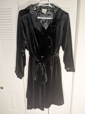 Black Velvet HP Coat with Patterned Hood